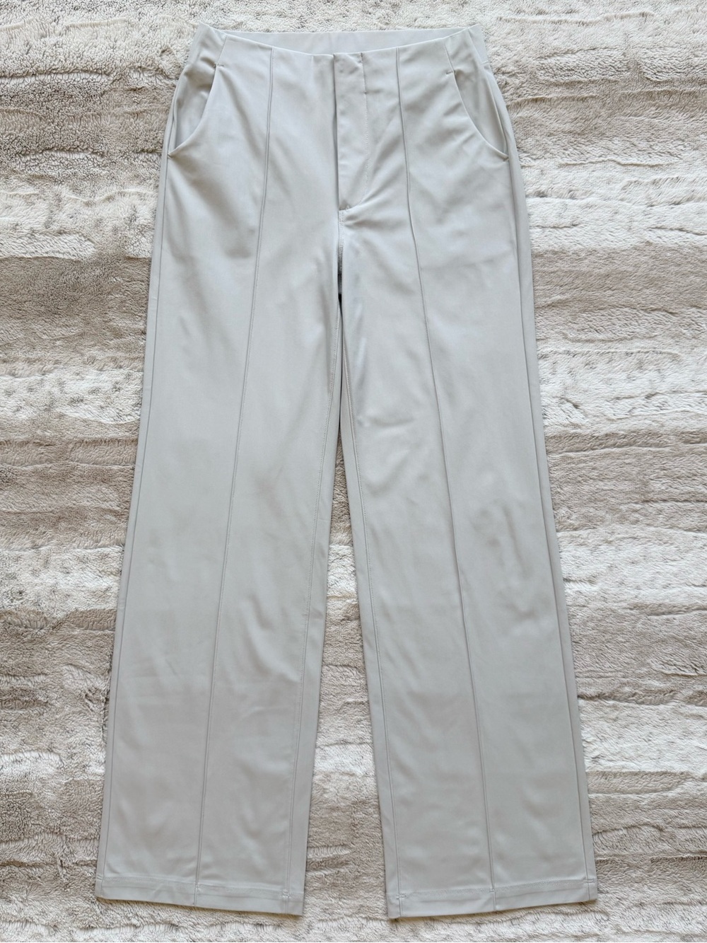 Vuori Women's Meta WideLeg Pants in Vapor - Picture 5 of 14